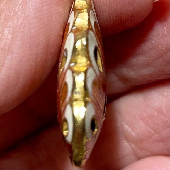Vtg. Cloisonne Enamel Puff Peacock w/gold pendant bail; white w/multi-color EUC - Picture 3 of 5